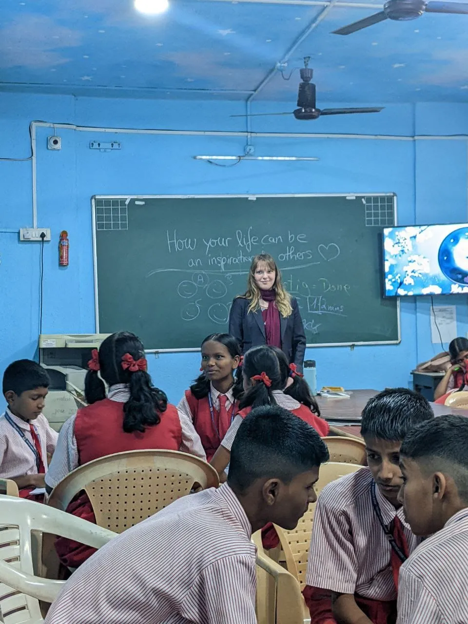 Christina Wessendorf facilitating a peace-education workshop